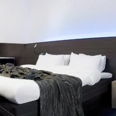 Hotel Carbon