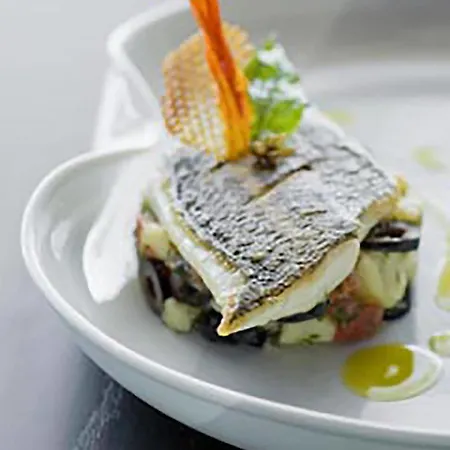 Carbon Hotel 4*